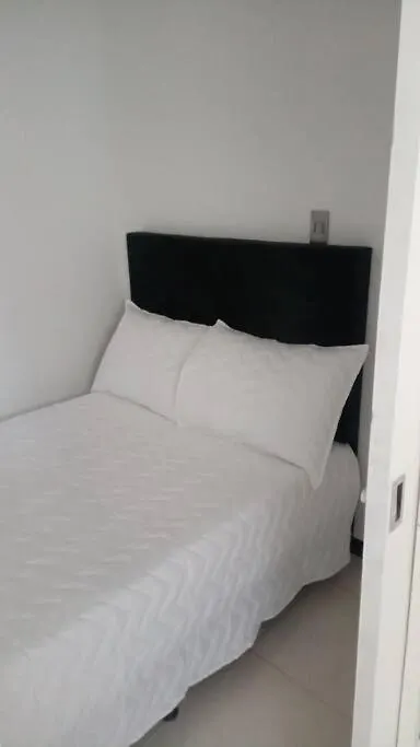 Apartamento Acogedor En 麦德林 0*,
